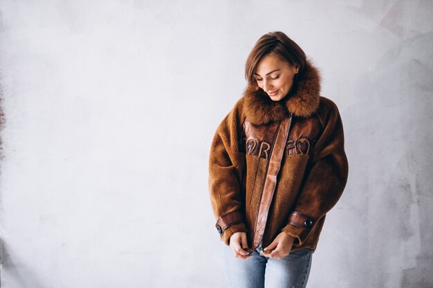 Jak wybrać idealną kurtkę na każdą porę roku?