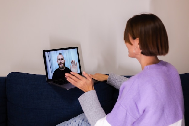 Jakie są korzyści z rejestracji online na sesje terapeutyczne?